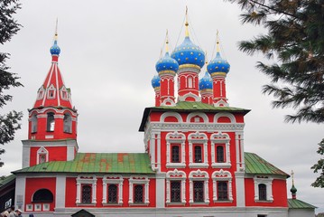 Fototapeta na wymiar Church of Dimitry on Blood. Kremlin in Uglich, a famous historic city located on the Volga river in Russia.
