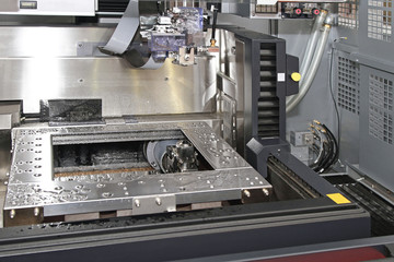 Electrical discharge machine