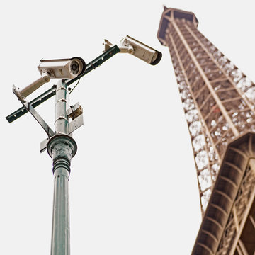 Caméras à la Tour Eiffel