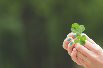 Four-leaf clover. © astrosystem