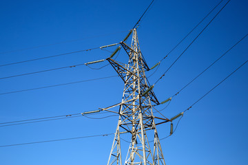 High voltage pylon