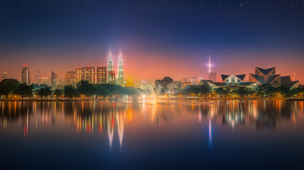 Fototapeta premium Kuala Lumpur night Scenery, The Palace of Culture