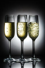 champagne glasses
