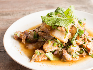 Spicy grilled pork salad