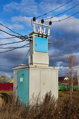 Transmission line transformer