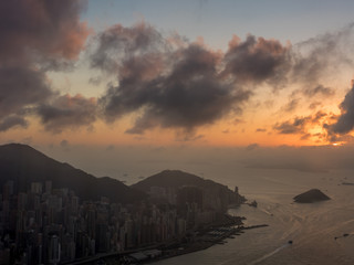 Stunning view of a sunset on Hong Kong from the 118th floor - 3