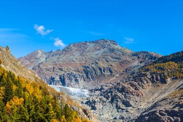 Fototapeta premium Autumn view of Aletsch glacier and Eggishorn