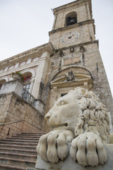 Fototapeta na wymiar lion statue in marble