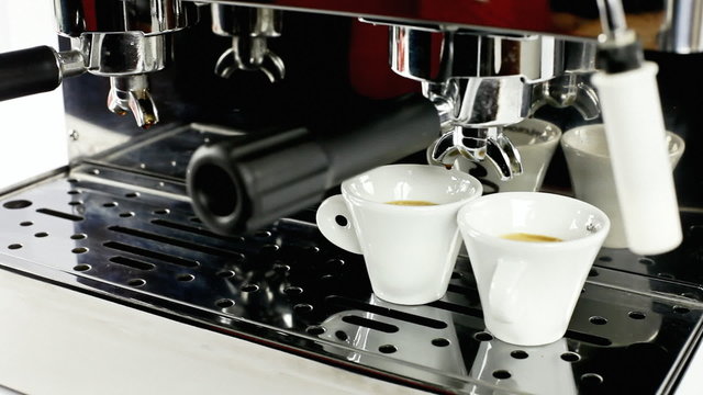 Coffee machine cups four grab
