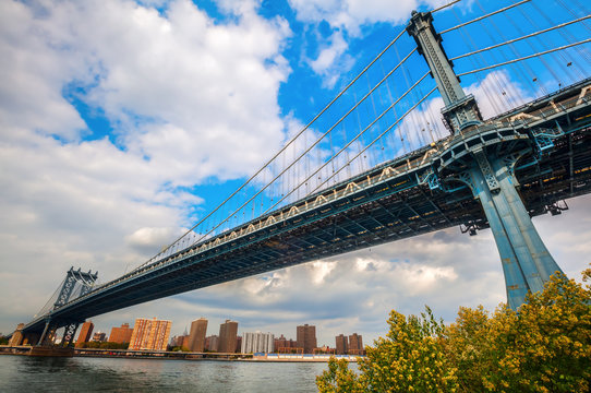Manhattan Bridge in New York City © Christian Müller