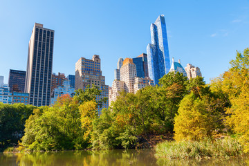Blick vom Central Park auf die Hochhäuser von Manhattan, New York City