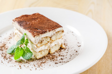 tiramisu cake
