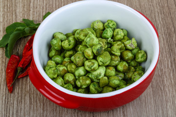 Wasabi peas