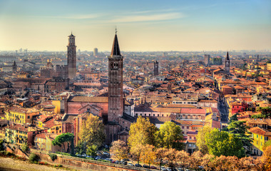 Obraz premium View of the historic centre of Verona - Italy