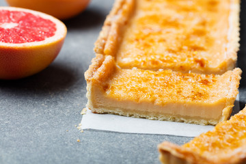 Creme brulee grapefruit custard tart 