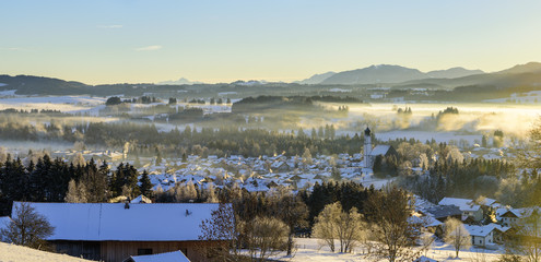 kalter Frühwintermorgen am Alpenrand