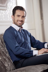 Elegancki biznesmen w biurze  © marriaci_photo