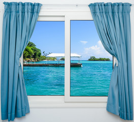 Naklejki  widok z okna na morze