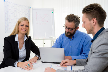 Obraz premium erfolgreiche manager in einem meeting