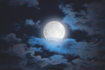 Obraz premium Moon on a starless and cloudy background. 