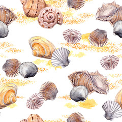 Seamless seashell and sand pattern on white background. Aquarelle 