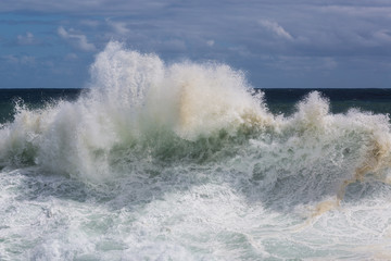 Breaking ocean wave