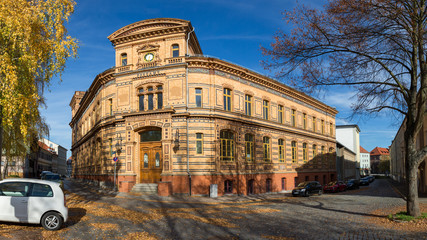 Fototapeta premium schönes Backsteingebäude - alte Post in Nordhausen