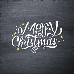Obraz premium Merry Christmas handdrawn greetings on chalkboard