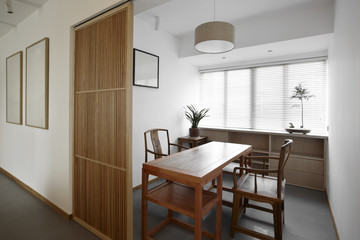 Clean and elegant personal study room