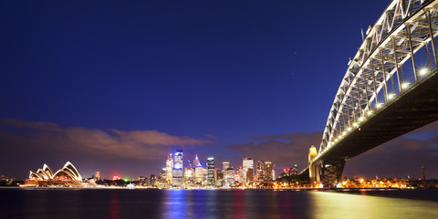 Harbour Bridge and Sydney skyline, Australia at night