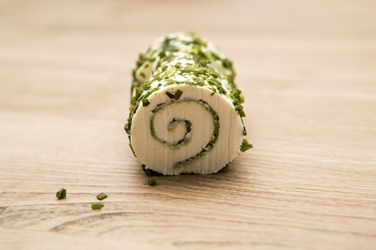 rotolo di formaggio con spezie
