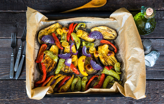 Fototapeta Baked vegetables on a baking sheet