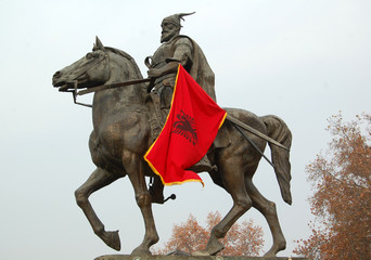 Fototapeta na wymiar Skenderbey statue, Skopje , Macedonia