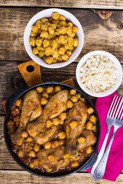 Chicken Drumsticks Curry With Chickpeas And Brown Rice