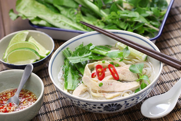 pho ga, vietnamese chicken rice noodle soup