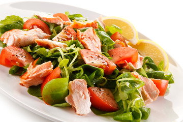Fish salad - grilled salmon and vegetables 