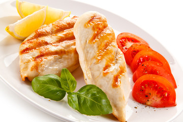 Grilled chicken fillet and vegetables 