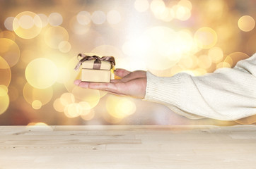give gift