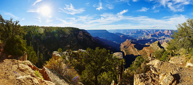 Grand Canyon Panorama im Gegenlicht 01