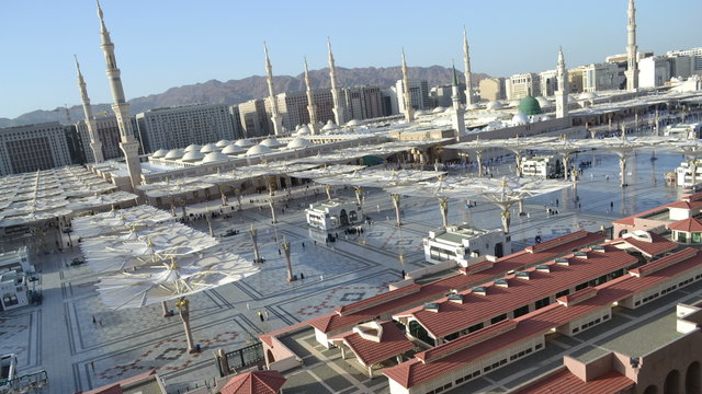 Naboi haram (masjed) at before sunset loop