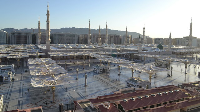 Naboi haram (masjed) at morning loop