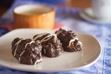 chocolate cookies with nuts