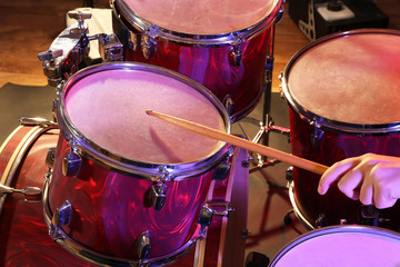 Plakat Drums set and sticks, close-up