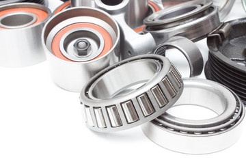 Group bearings and rollers (automobile components) for the engine and chassis suspension
