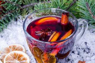 mulled wine with cinnamon and orange
