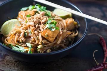 Fotobehang Bowl of Pad Thai vegetarian noodles © boyrcr420