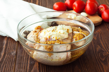 Chicken with tomato, garlic and mustard - preparation