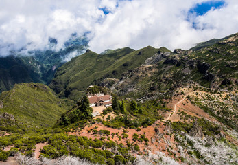 Fototapeta na wymiar Chalet from Pico do Areeiro, Madeira, Portugal