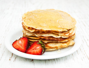 Pancakes with strawberries