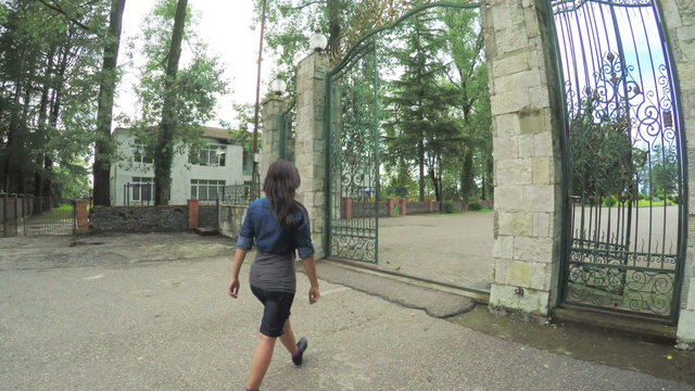 Girl guide follow me
